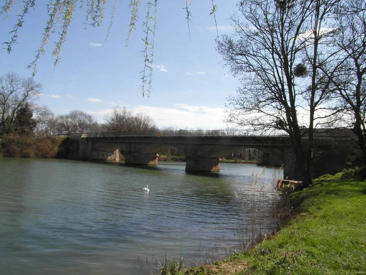 Le pont sur la Seille à Cuisery